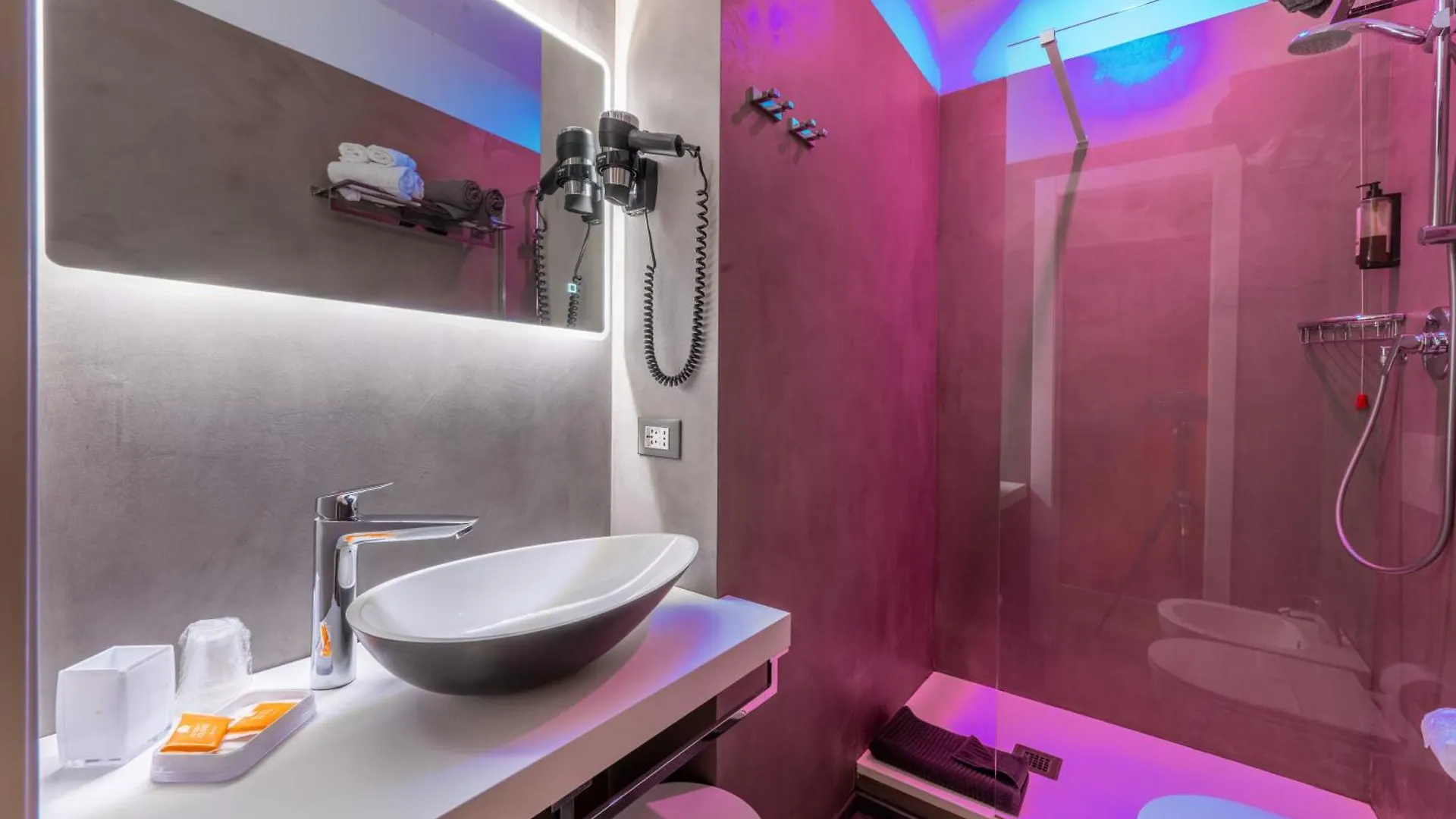 Hotel Fiume Genoa Italy