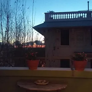 Albaro Bed & Breakfast