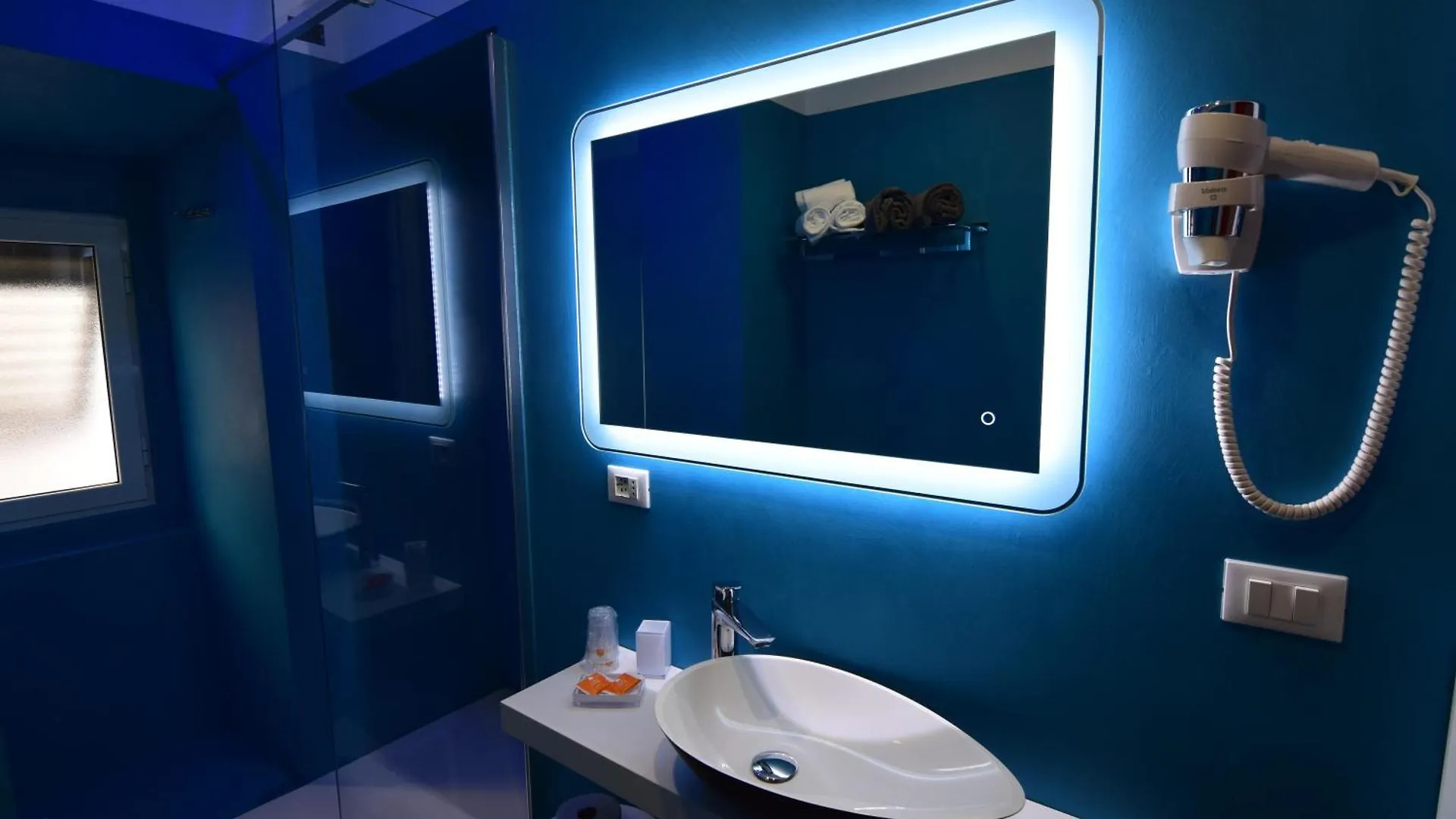 Hotel Fiume Genua Italië